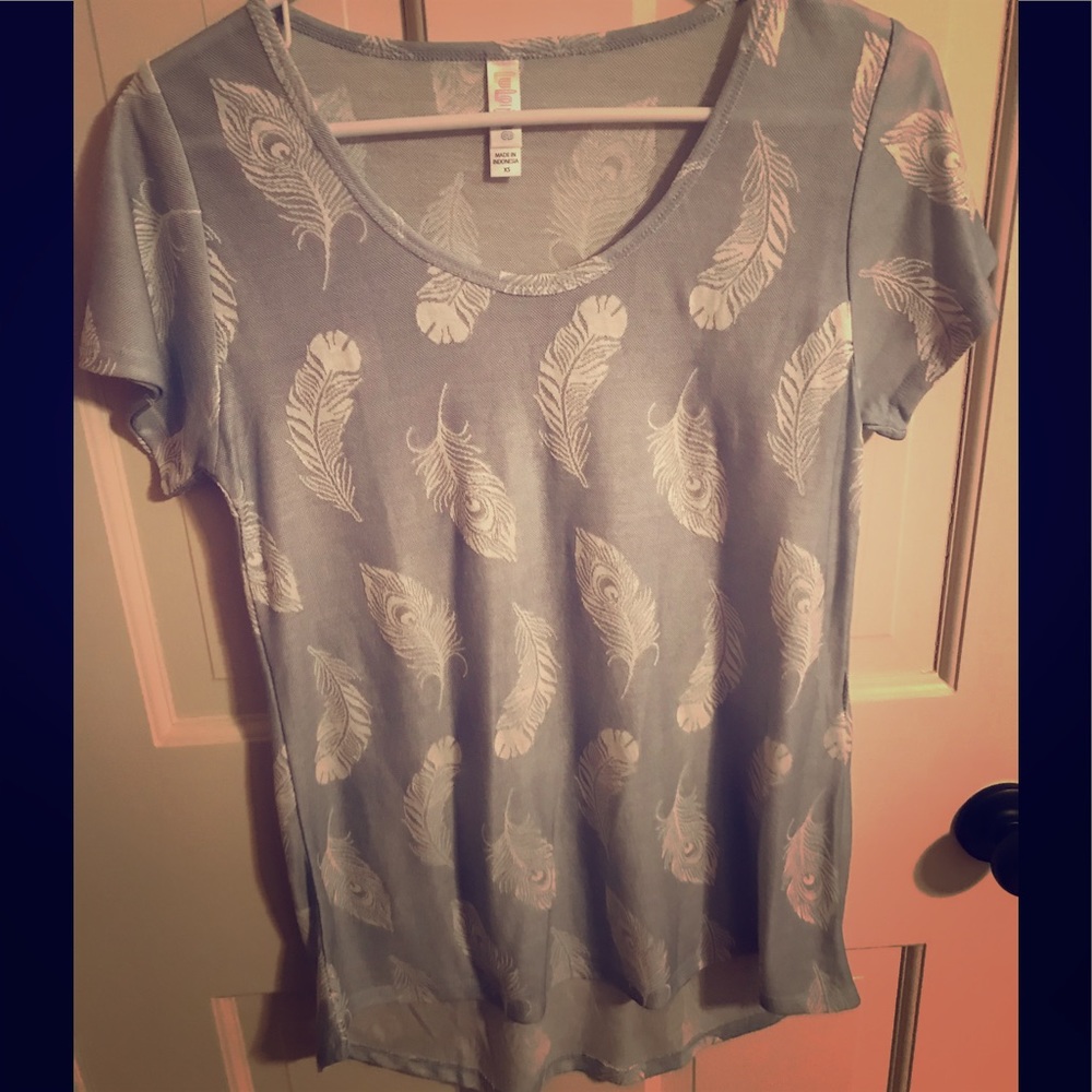 LulaRoe Classic Tee - NWOT
